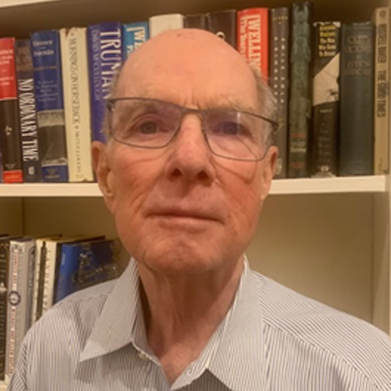 Charles Svenson Headshot